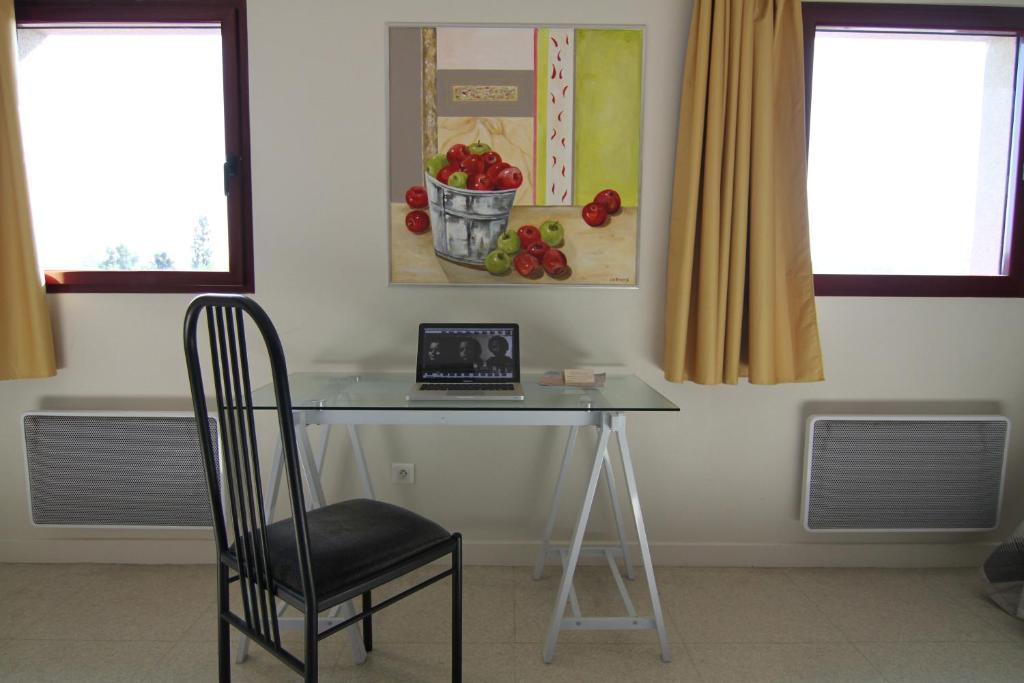 Hotel Le Saint Vincent Lyon Sud Vourles Habitación foto