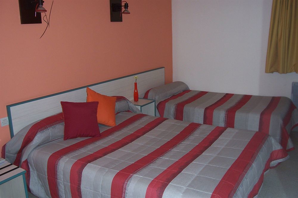 Hotel Le Saint Vincent Lyon Sud Vourles Exterior foto